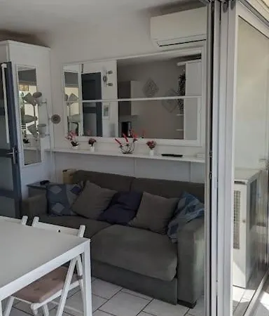 Agreable Face A La Holiday home Le Lavandou